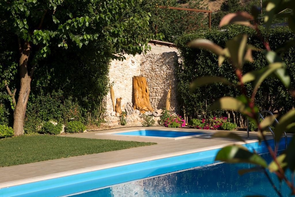 Exanthia Villas 외부 사진